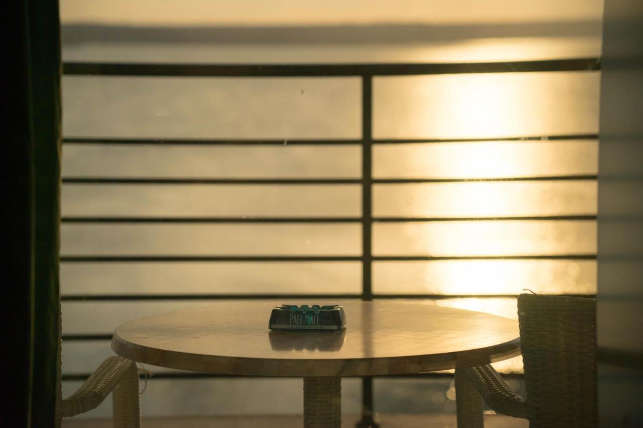 Lake Boutique Apartments & Rooms Mamaia Esterno foto