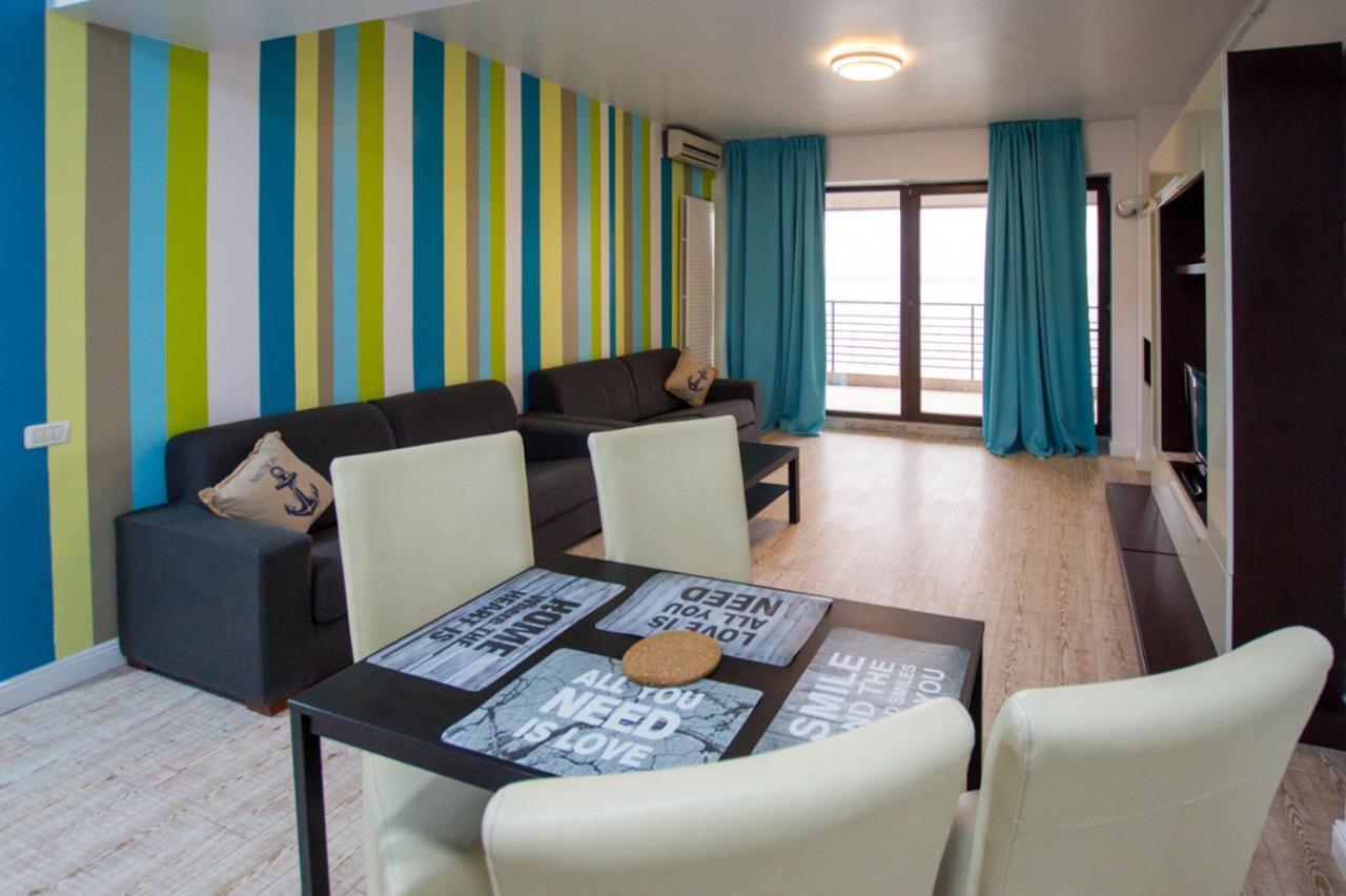 Lake Boutique Apartments & Rooms Mamaia Esterno foto