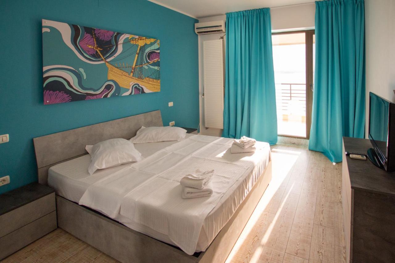 Lake Boutique Apartments & Rooms Mamaia Esterno foto