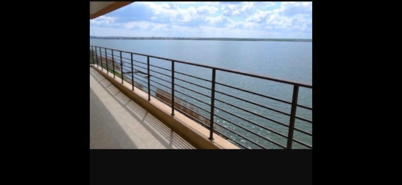 Lake Boutique Apartments & Rooms Mamaia Esterno foto