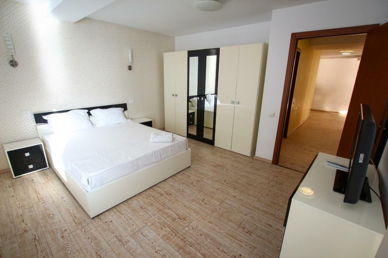 Lake Boutique Apartments & Rooms Mamaia Esterno foto